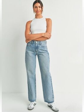 The Relaxed Waist Straight Leg